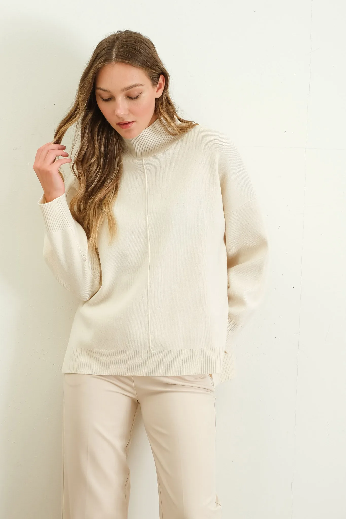 MOCK NECK FRONT SEAM PULLOVER SWEATER