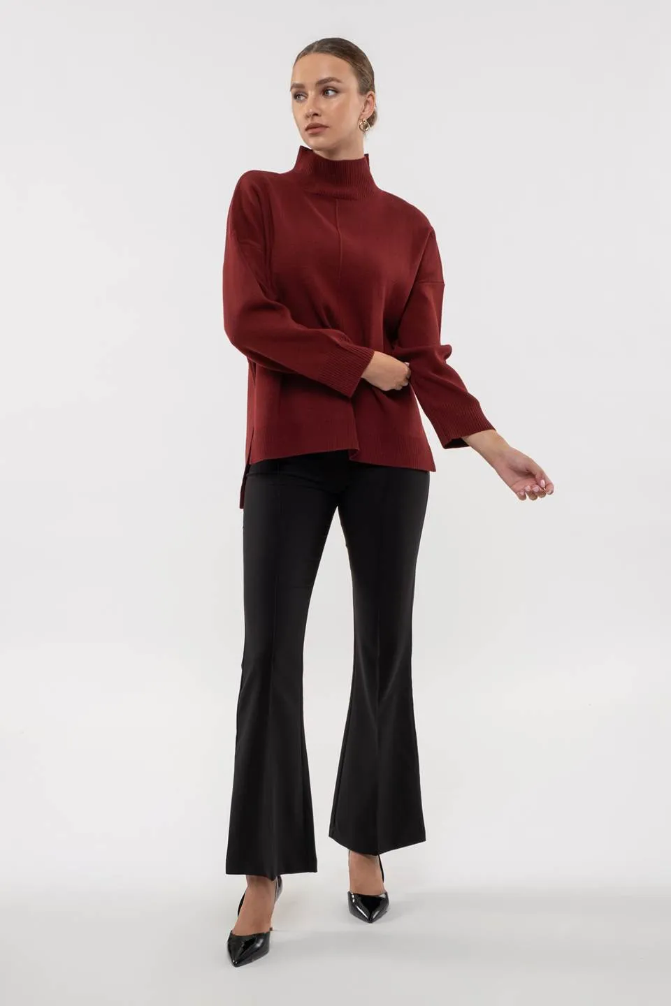 MOCK NECK FRONT SEAM PULLOVER SWEATER