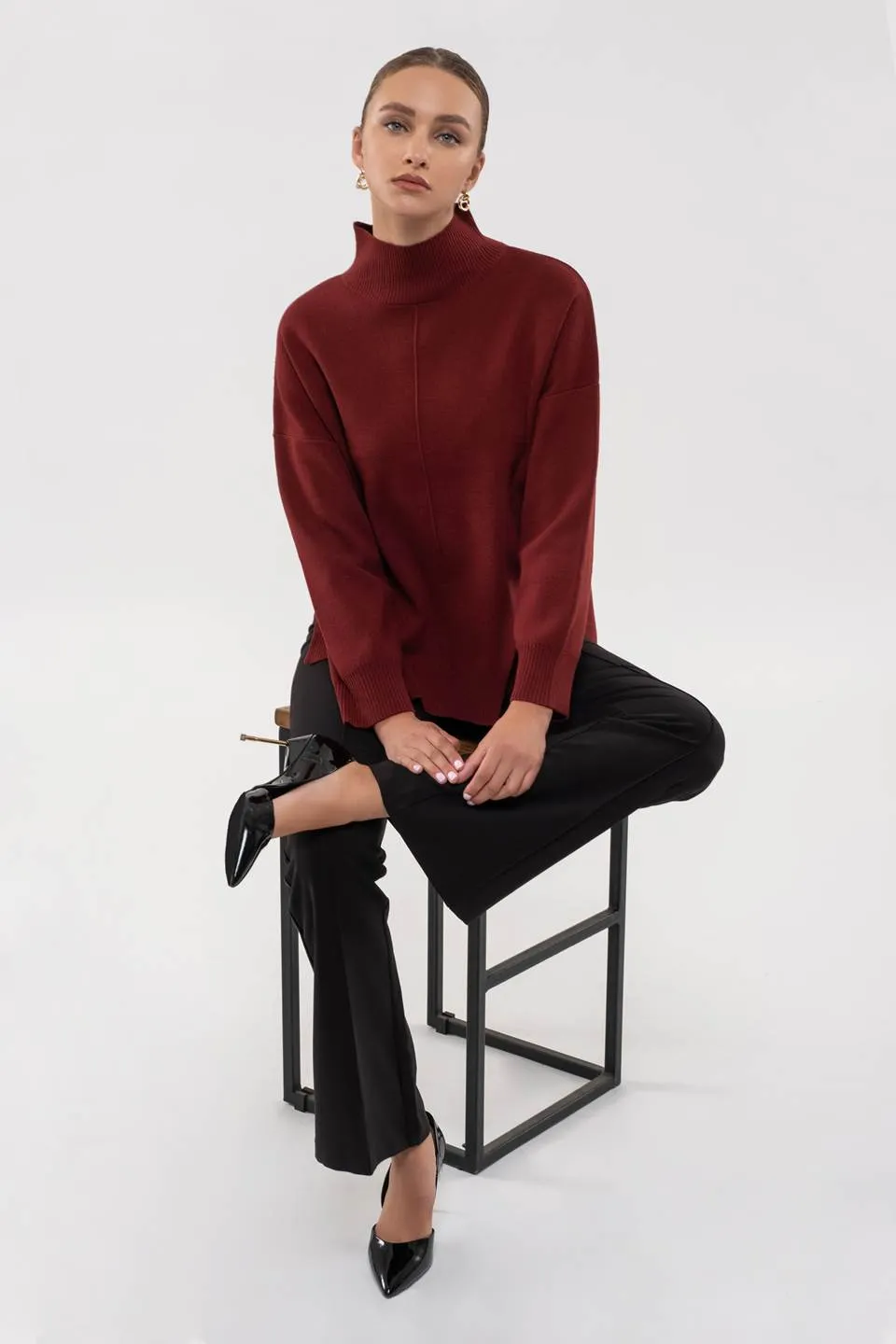 MOCK NECK FRONT SEAM PULLOVER SWEATER