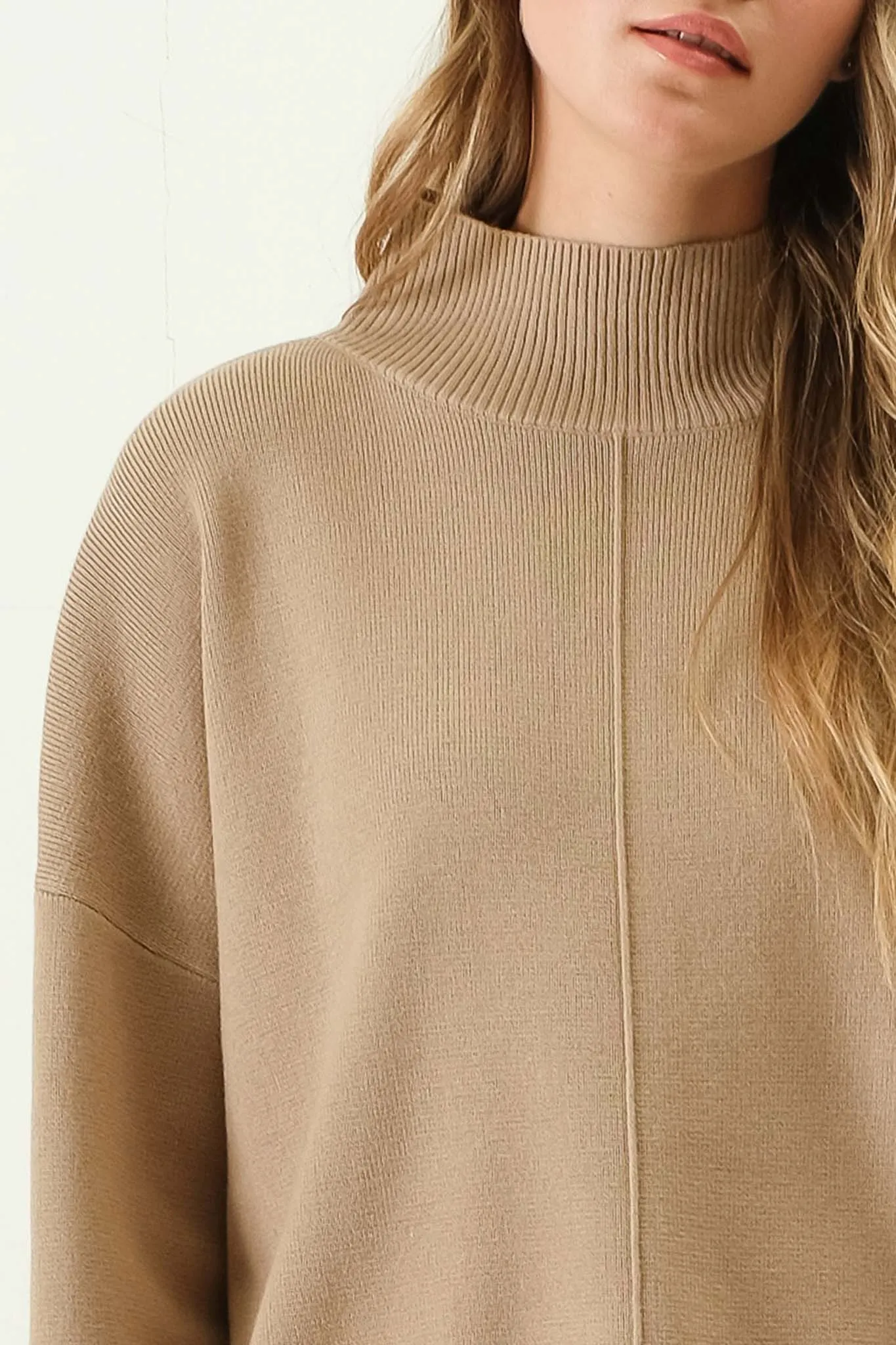 MOCK NECK FRONT SEAM PULLOVER SWEATER