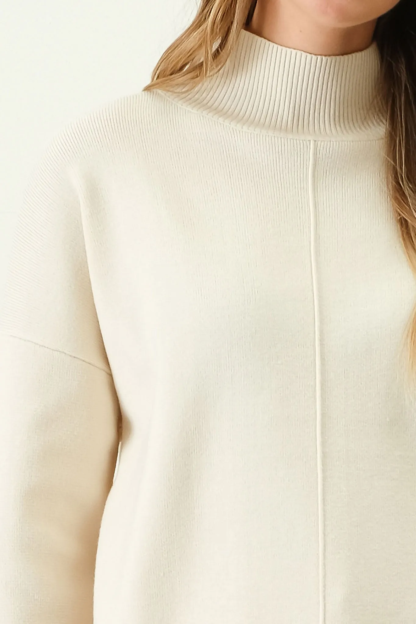 MOCK NECK FRONT SEAM PULLOVER SWEATER