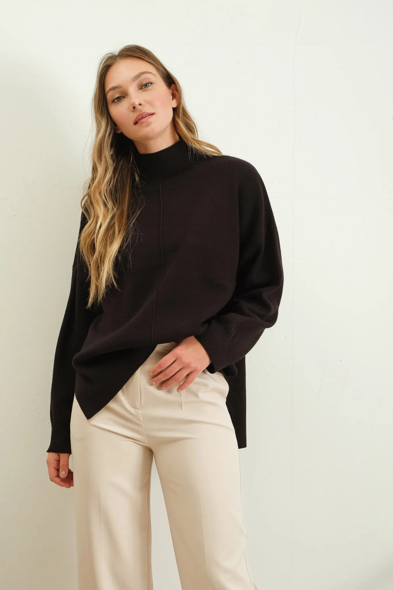 MOCK NECK FRONT SEAM PULLOVER SWEATER