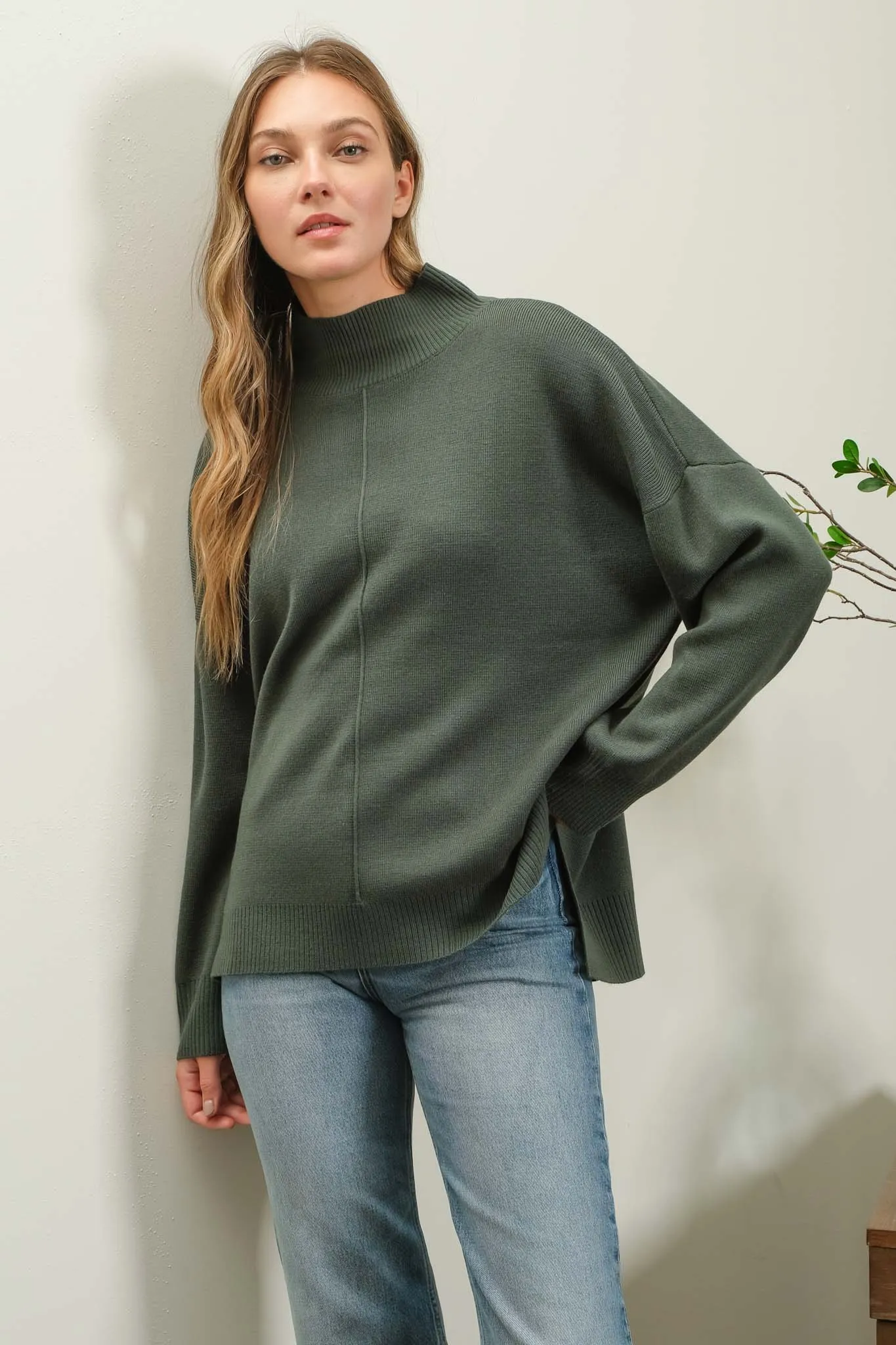 MOCK NECK FRONT SEAM PULLOVER SWEATER