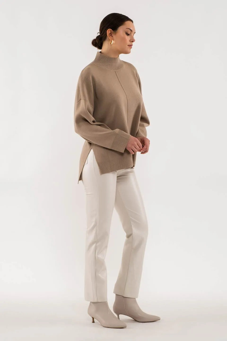 MOCK NECK FRONT SEAM PULLOVER SWEATER