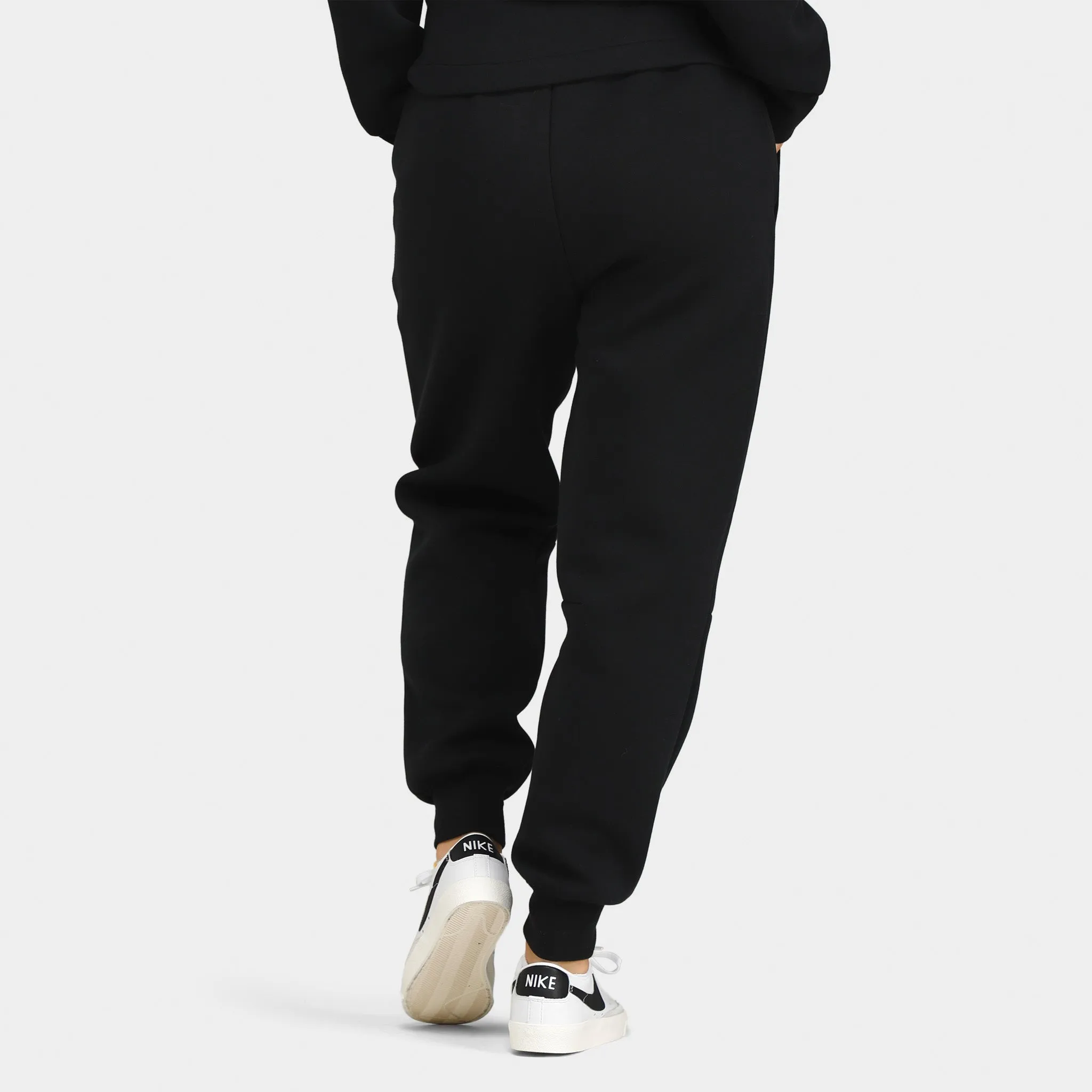 Nike Sportswear Women's Tech Fleece Mid-Rise Joggers / Black