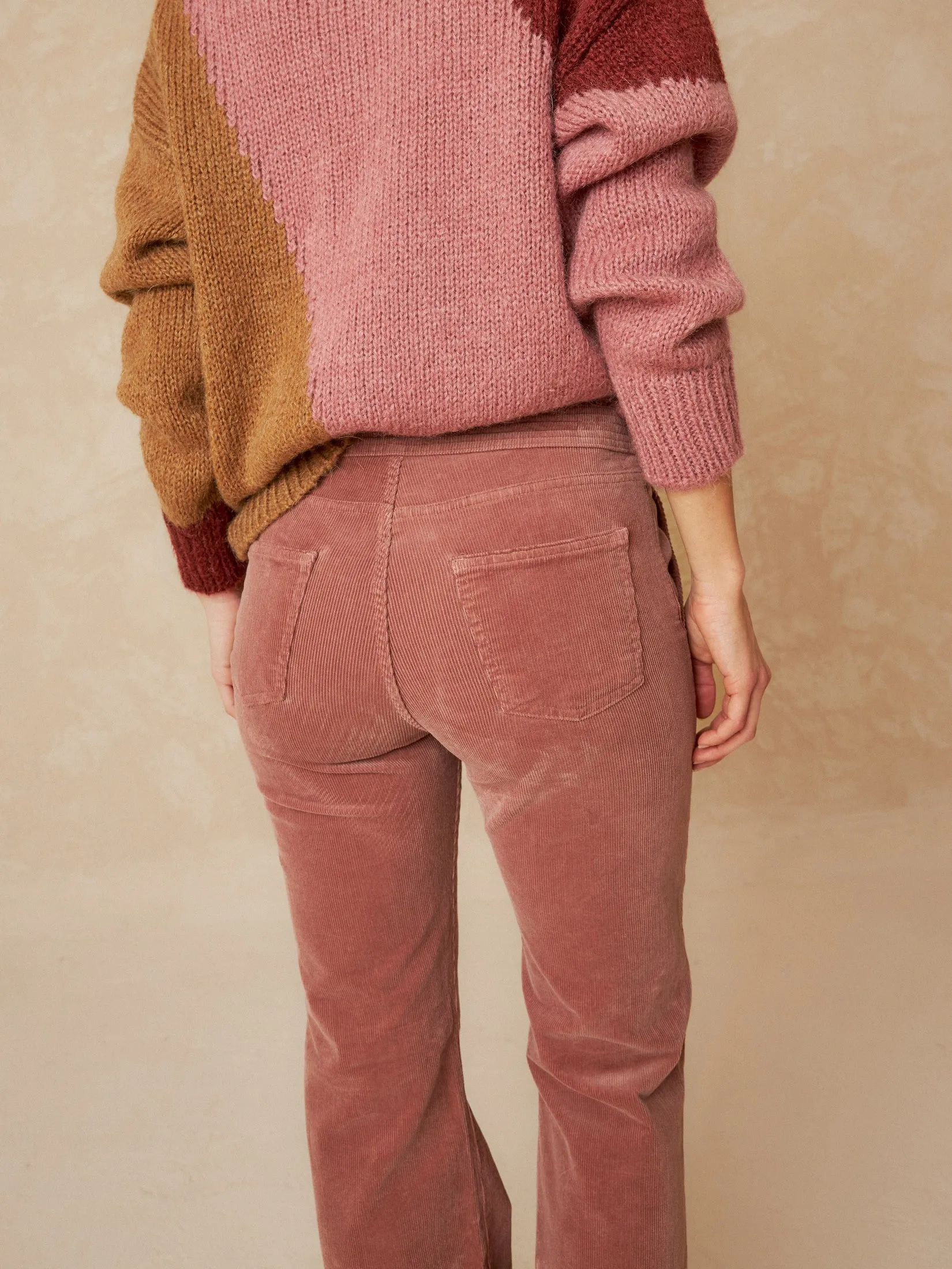 Noah Pants In Micro-Corduroy Beige