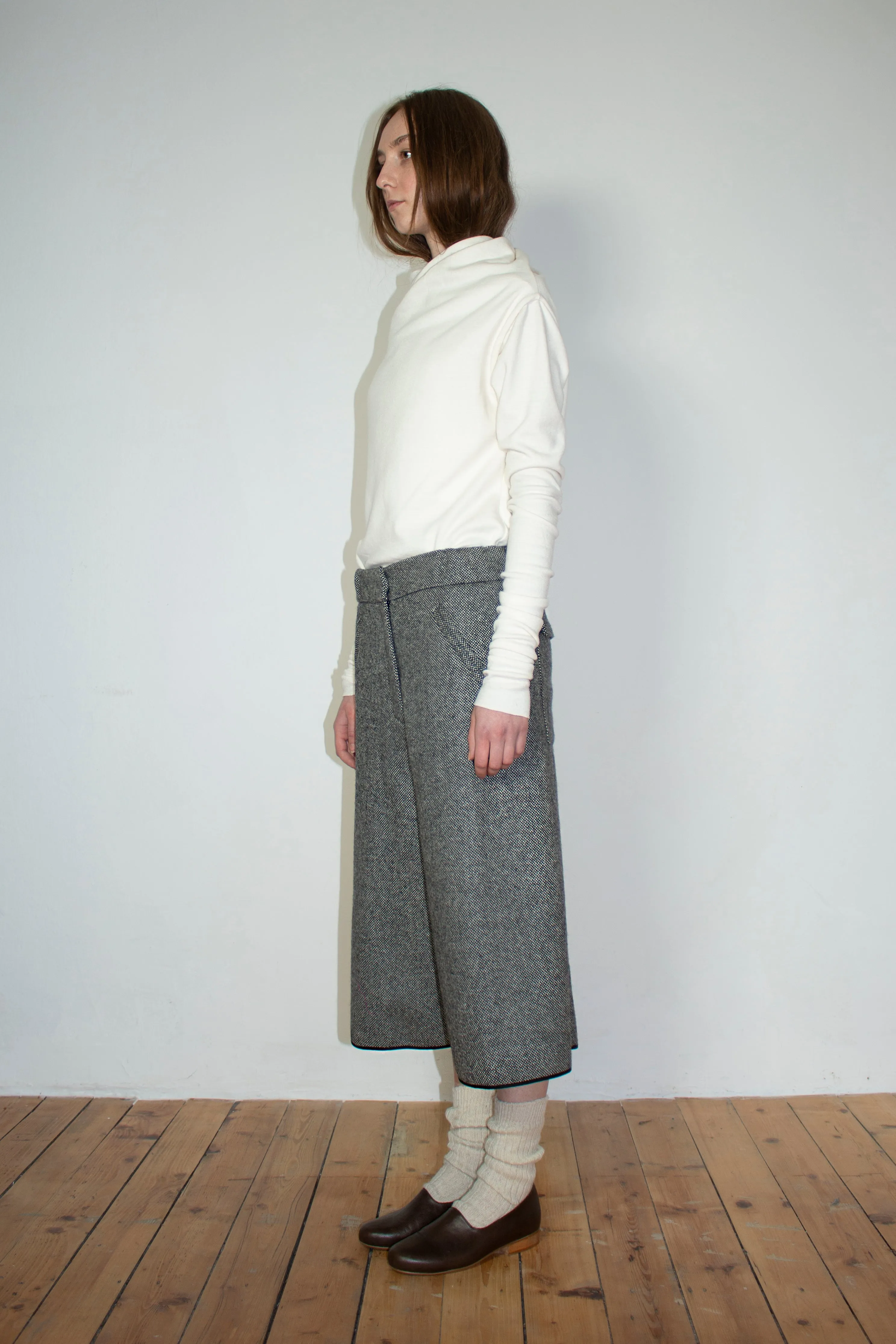 One-seam wool culottes